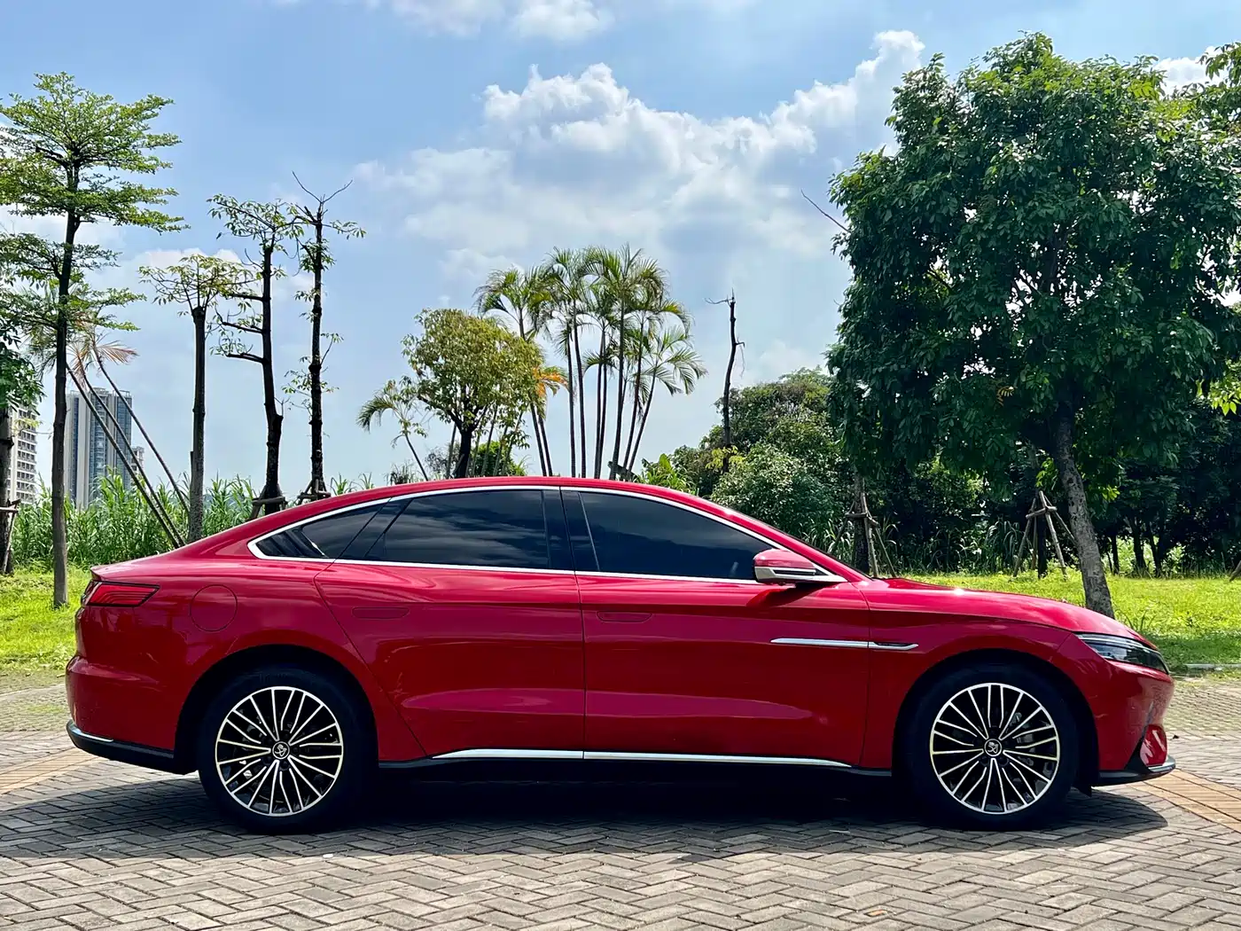 BYD Han 2021 EV Standard Range Luxury фото 8