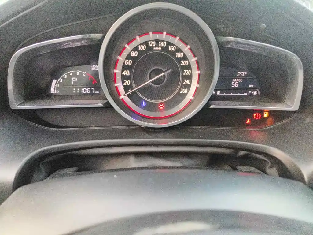 Photo 4 - Mazda Mazda 3