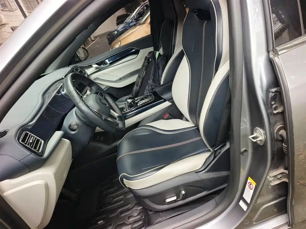 BYD Qin PLUS 2021 DM-i 55KM Flagship фото 12