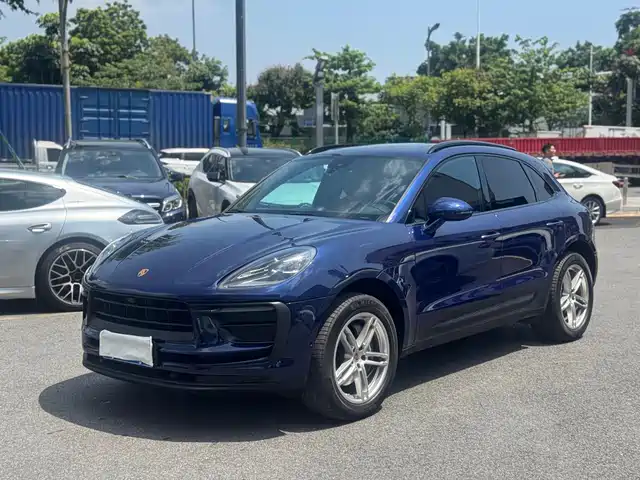 Porsche Macan 2022