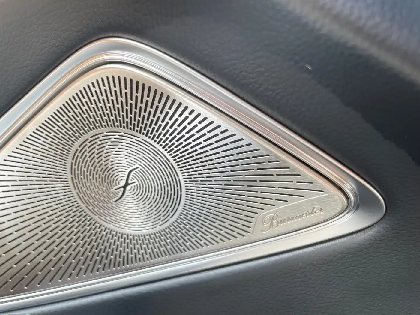 Mercedes-Benz E-Class 2025 Facelift E 300 L Luxury фото 12