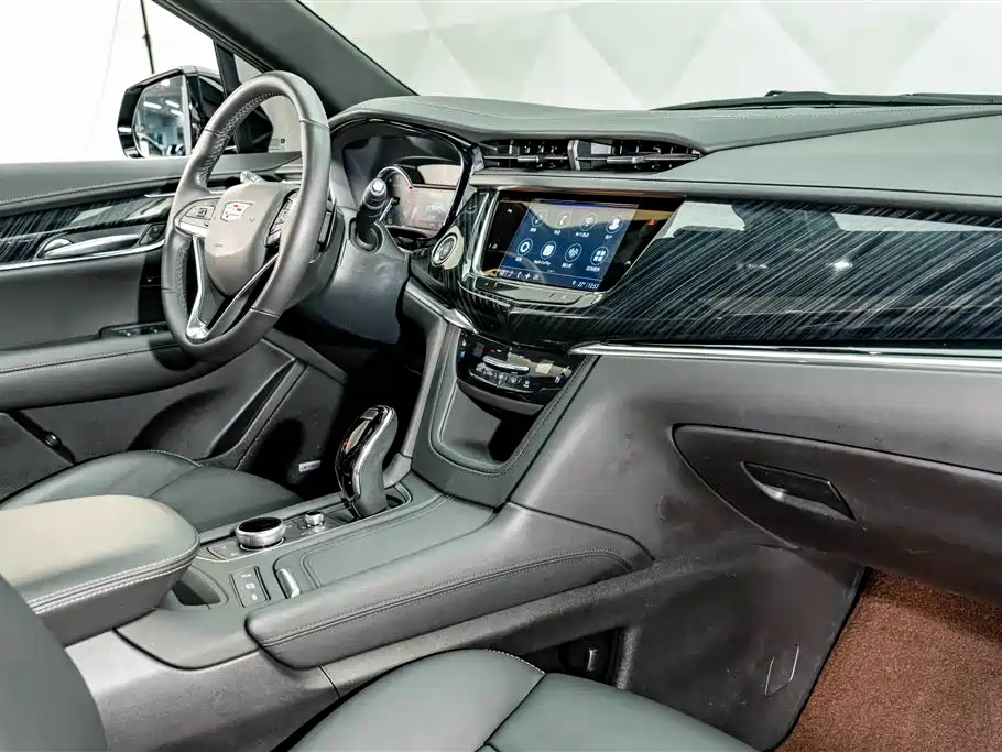 Cadillac XT6 2022 2.0T 6-Seater 4WD Luxury Edition фото 18
