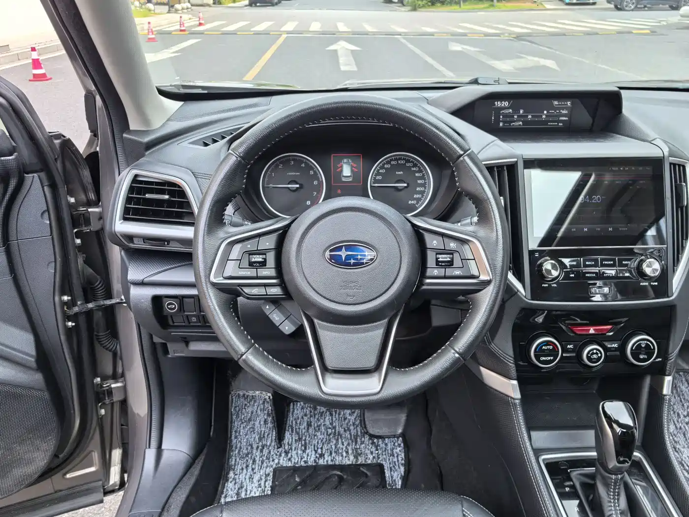 Subaru Forester 2019 2.0i Luxury Edition EyeSight фото 15