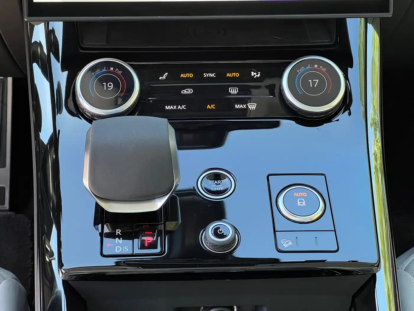 Land Rover Range Rover Sport 2023 400PS Launch Edition фото 20