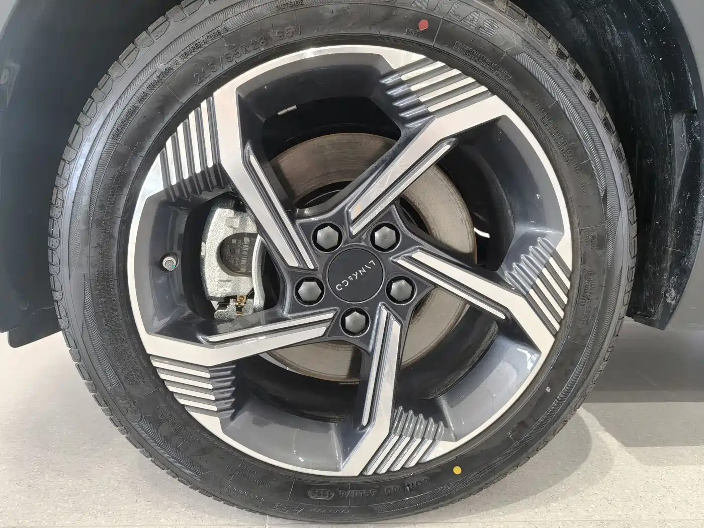 Lynk & Co 06 2026 Relive 1.5T Ultra фото 8