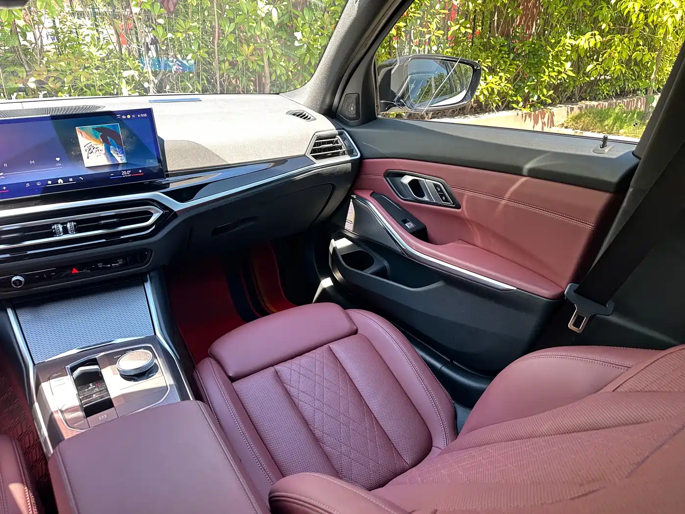 BMW 3 Series 2024 325i M Sport Shadowline Package фото 16