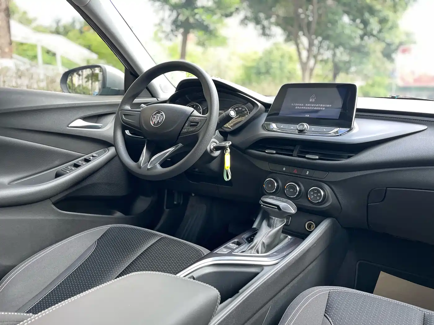 Buick Verano 2023 Pro Leisure Edition фото 16