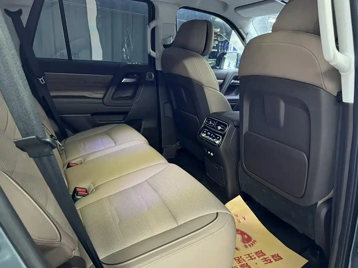BAIC ORV Beijing Off-Road BJ60 2022 Model 2.0T 11th Edition 5-Seater фото 11