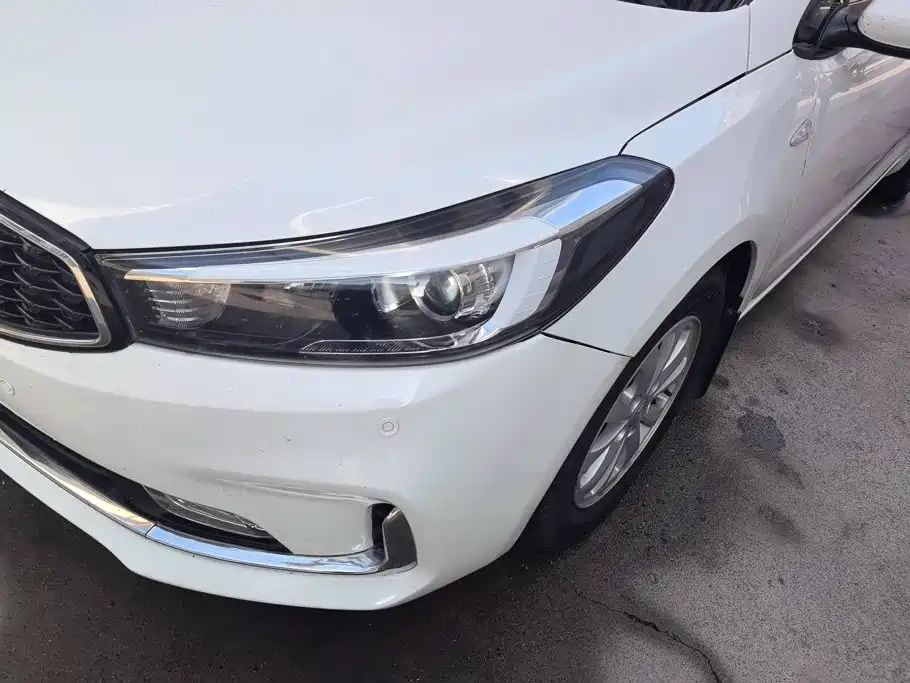Фото 5 - Kia K3