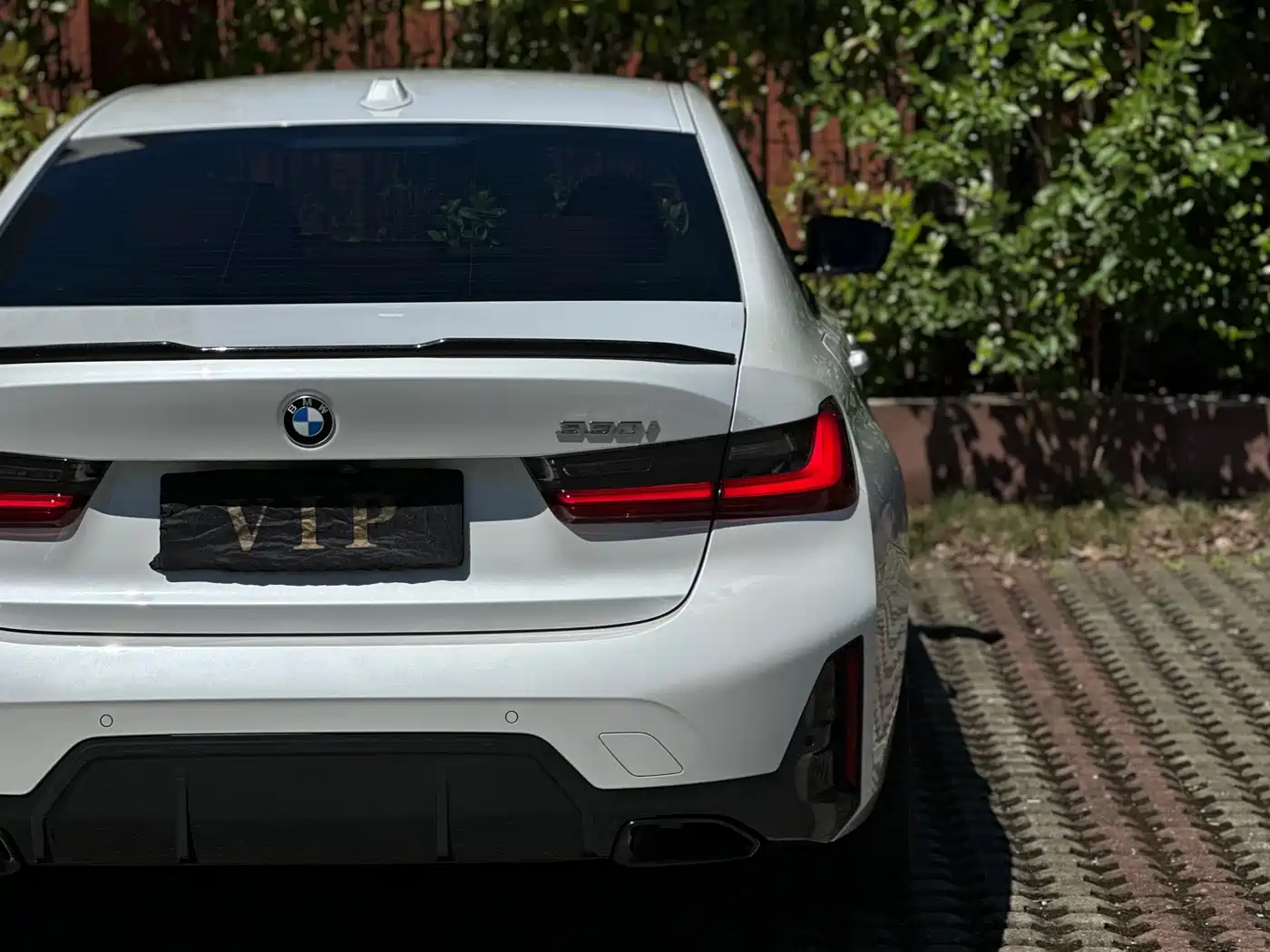 BMW 3 Series 2024 325i M Sport Shadowline Package фото 24