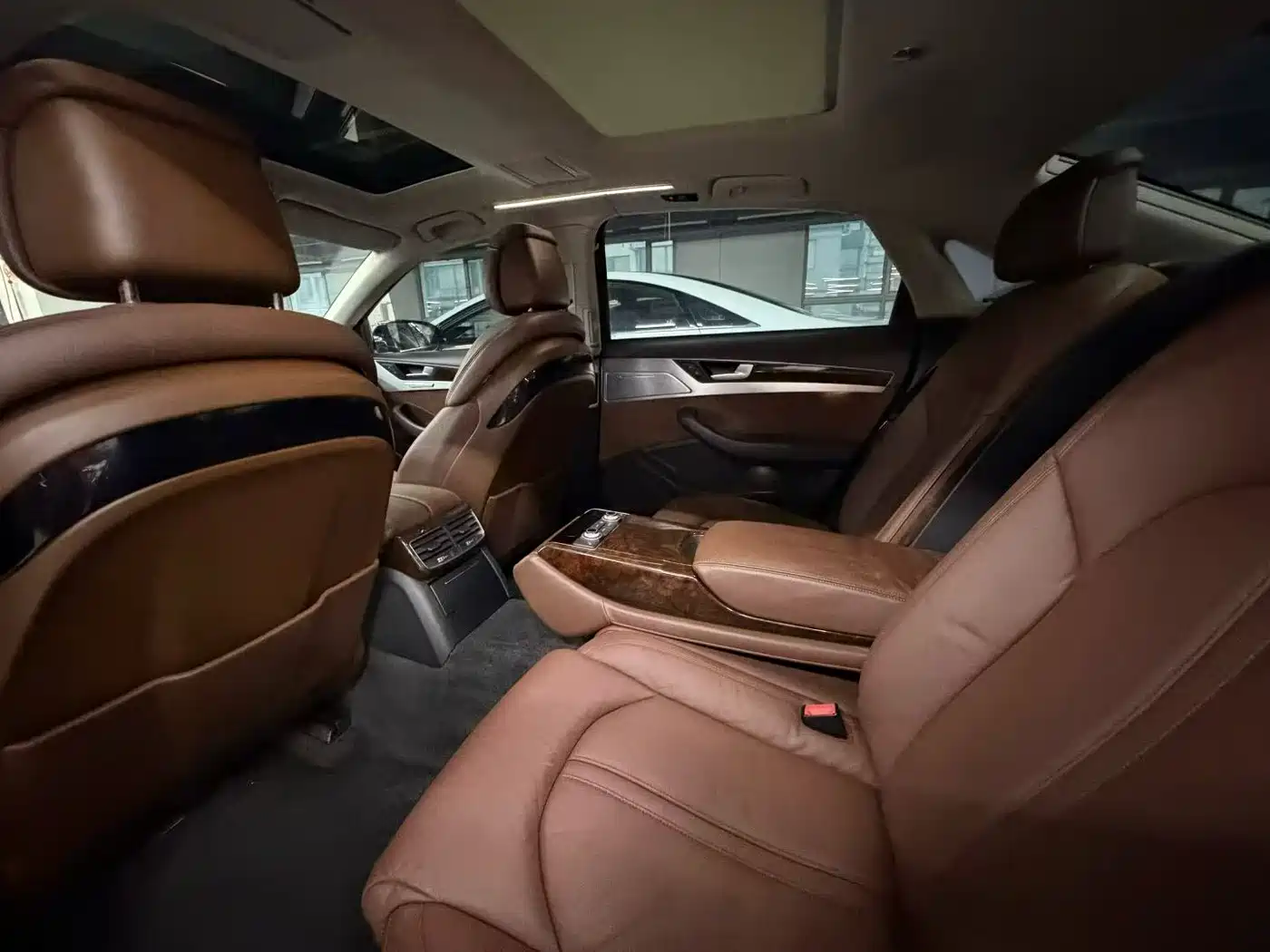 Audi A8 2014 A8L 45 TFSI quattro Comfort фото 6