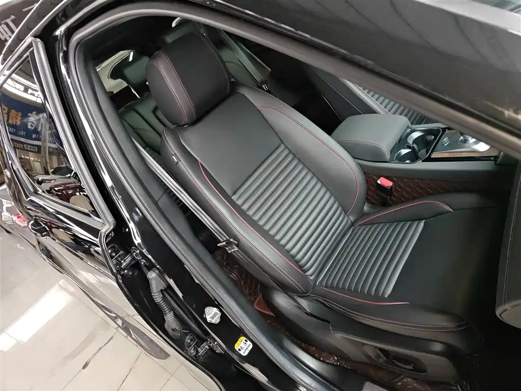 Land Rover Discovery Sport 2022 Model Facelift 249PS R-Dynamic S Performance Edition 5-seater фото 25