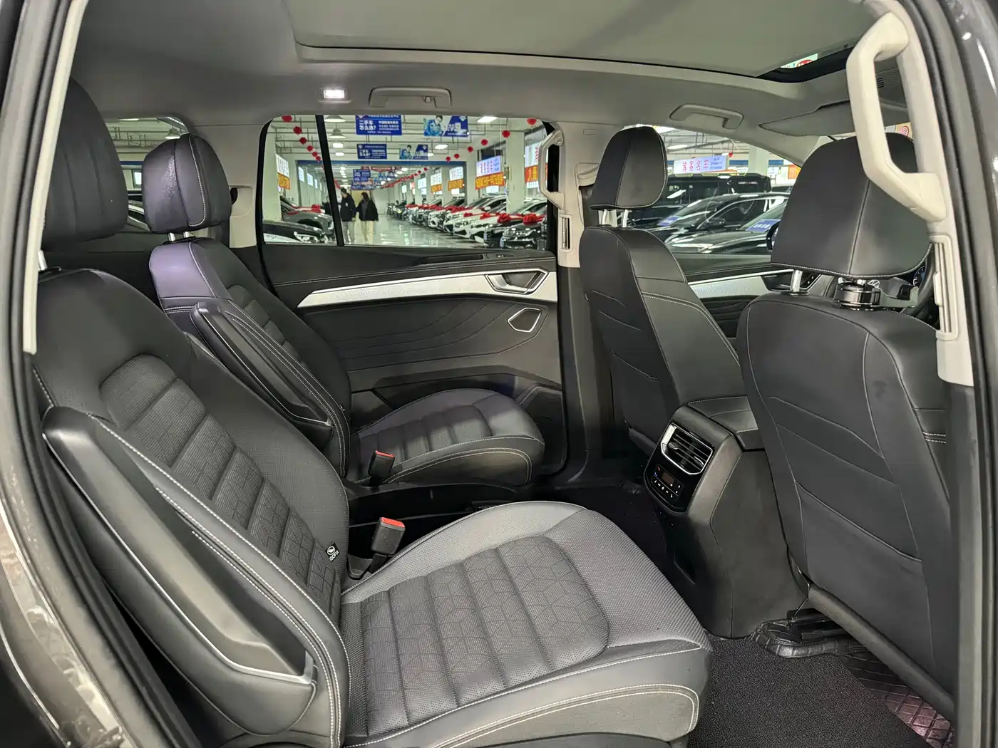 Volkswagen Talagon 2024 380TSI 4WD Premium Comfort Pro Edition 6-Seater фото 9