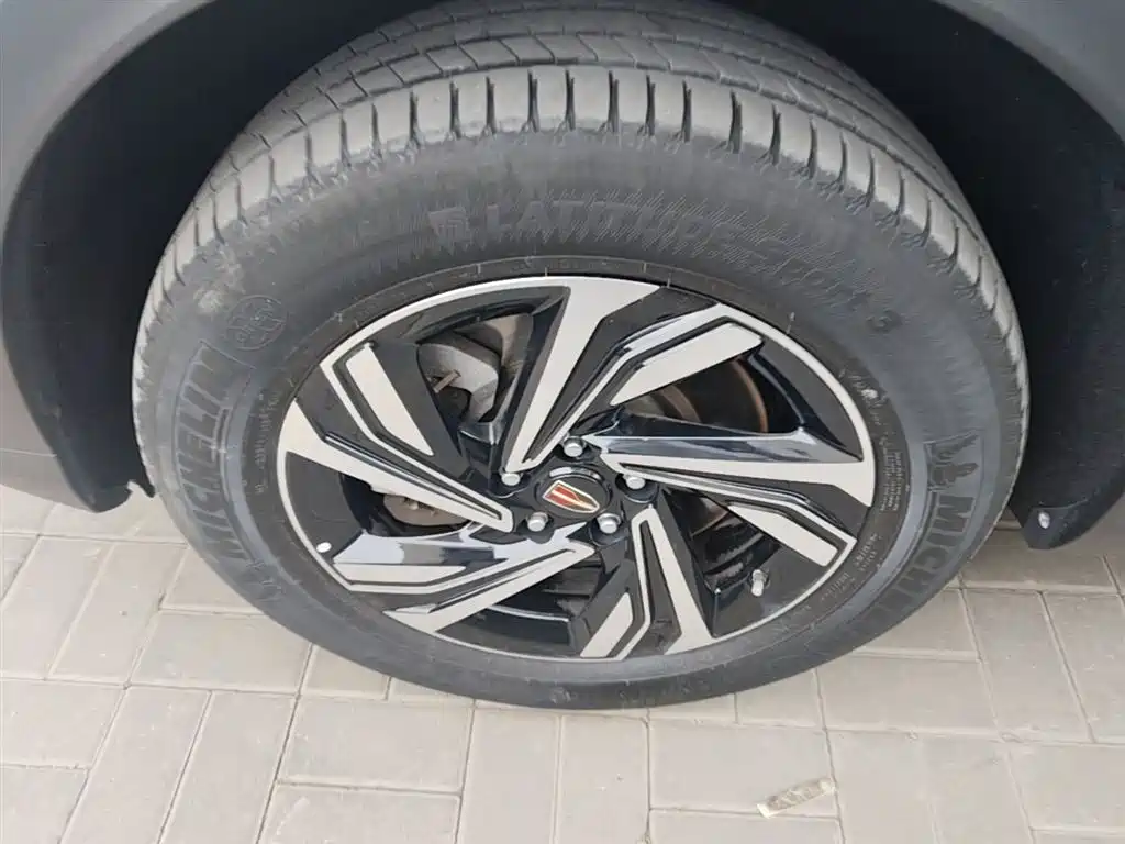 Hongqi HS5 2022 2.0T Smart Connect Joy Edition фото 23