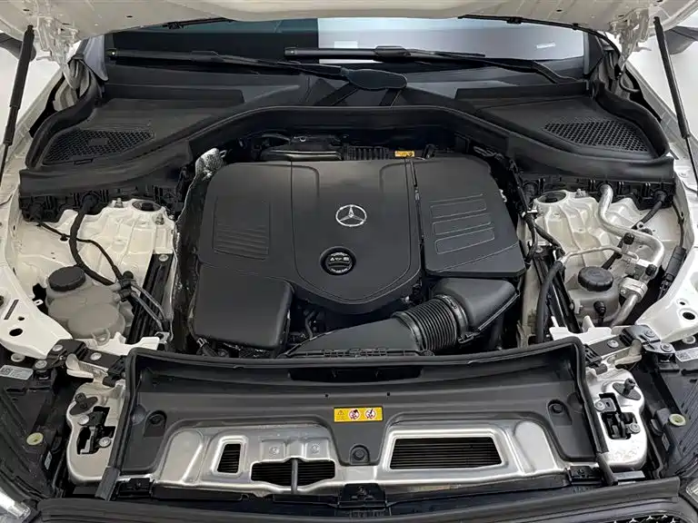 Mercedes-Benz GLC 2023 Facelift GLC 300 L 4MATIC Sport 5-Seater фото 31