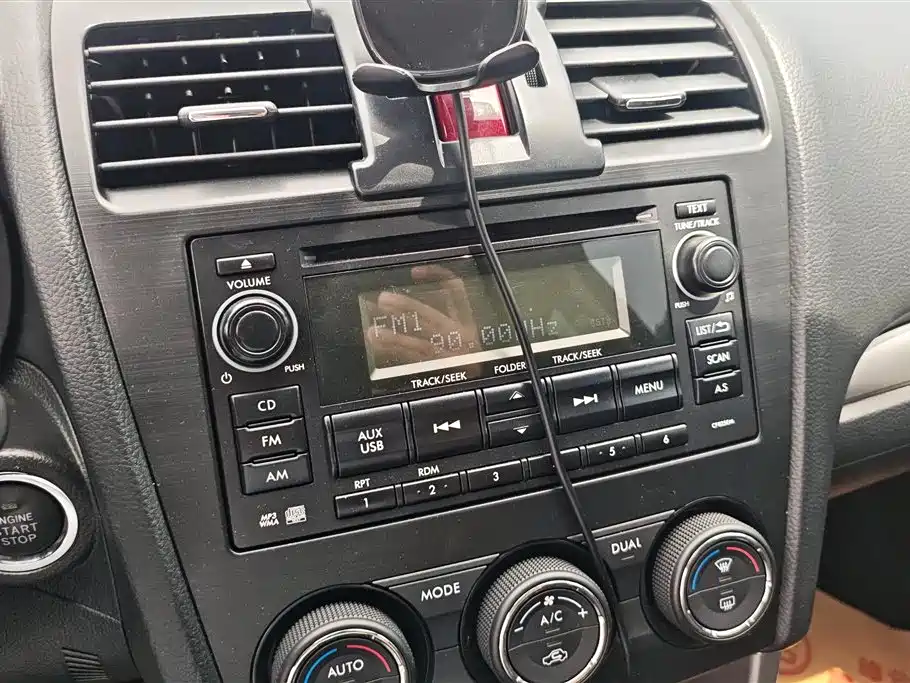 Subaru Forester 2013 2.5i Automatic Premium Edition фото 13
