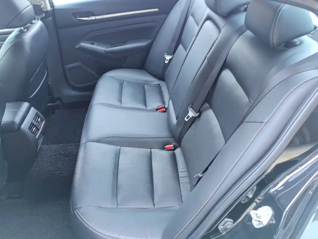 Photo 17 - Nissan Teana