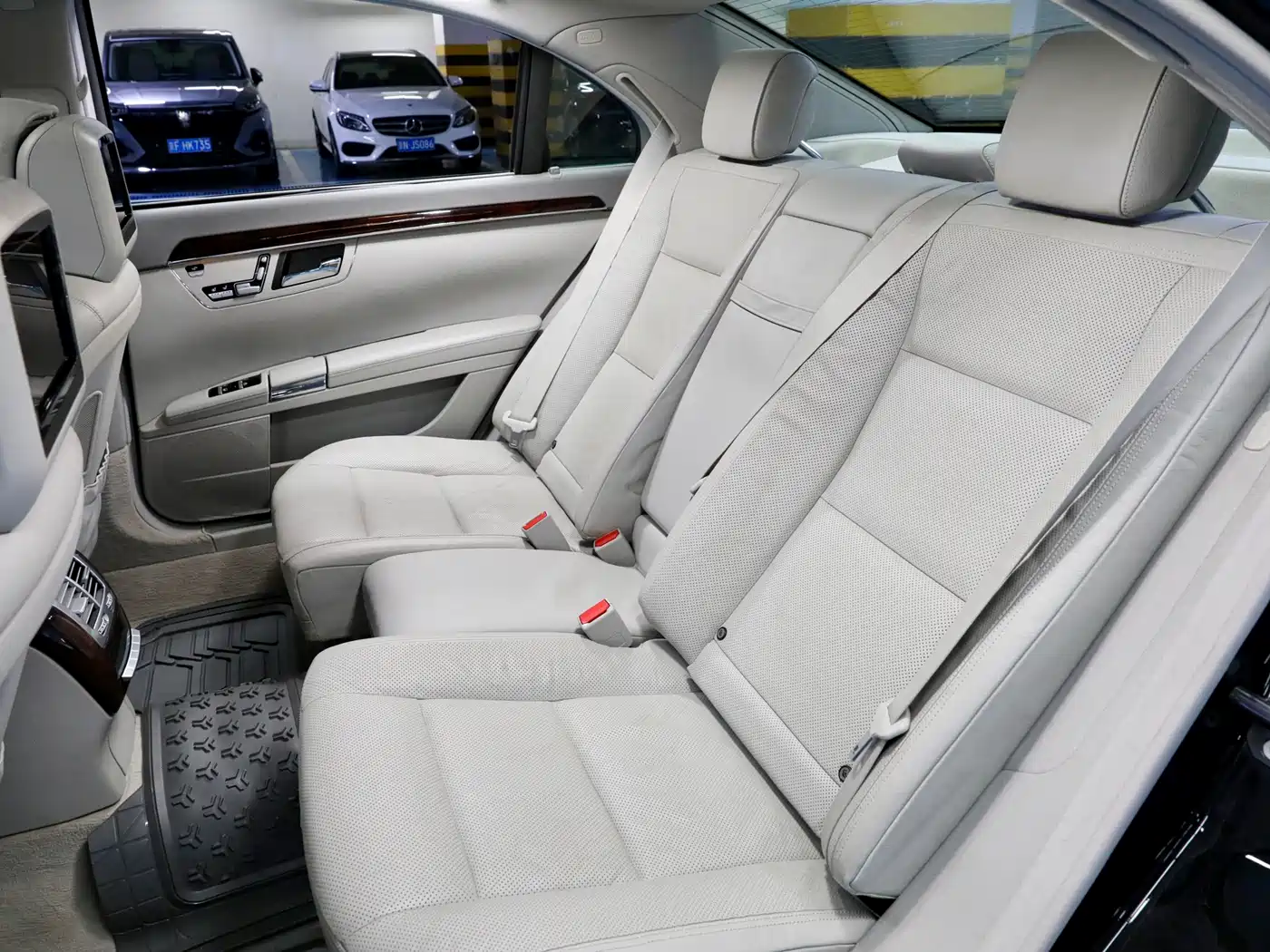 Mercedes-Benz S-Class 2010 S 350 L 4MATIC фото 10