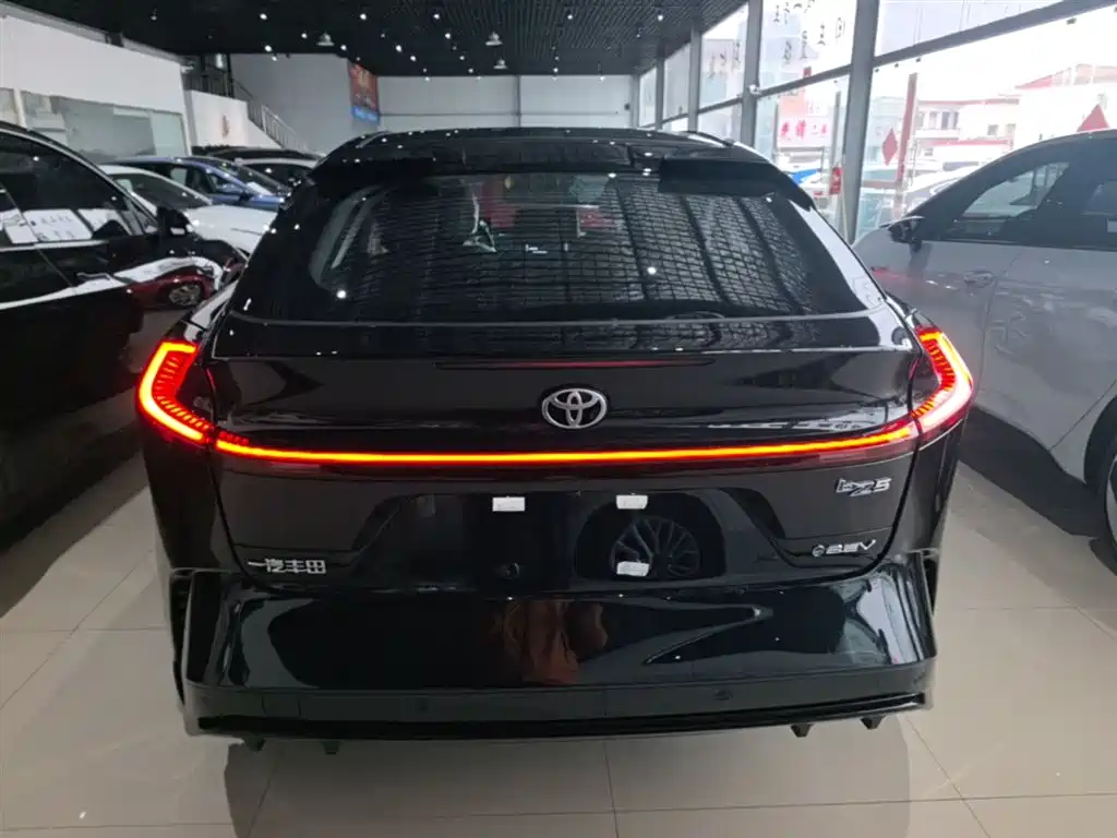Toyota bZ5 2025 550 JOY фото 6