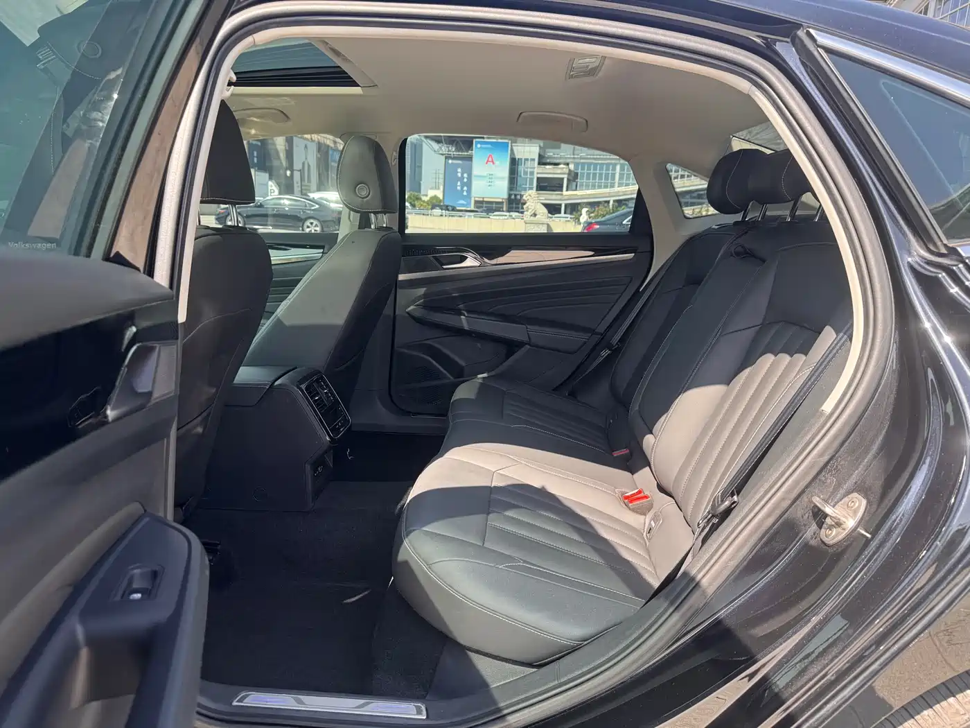 Volkswagen Passat New Energy 2023 430PHEV Hybrid Elite фото 10