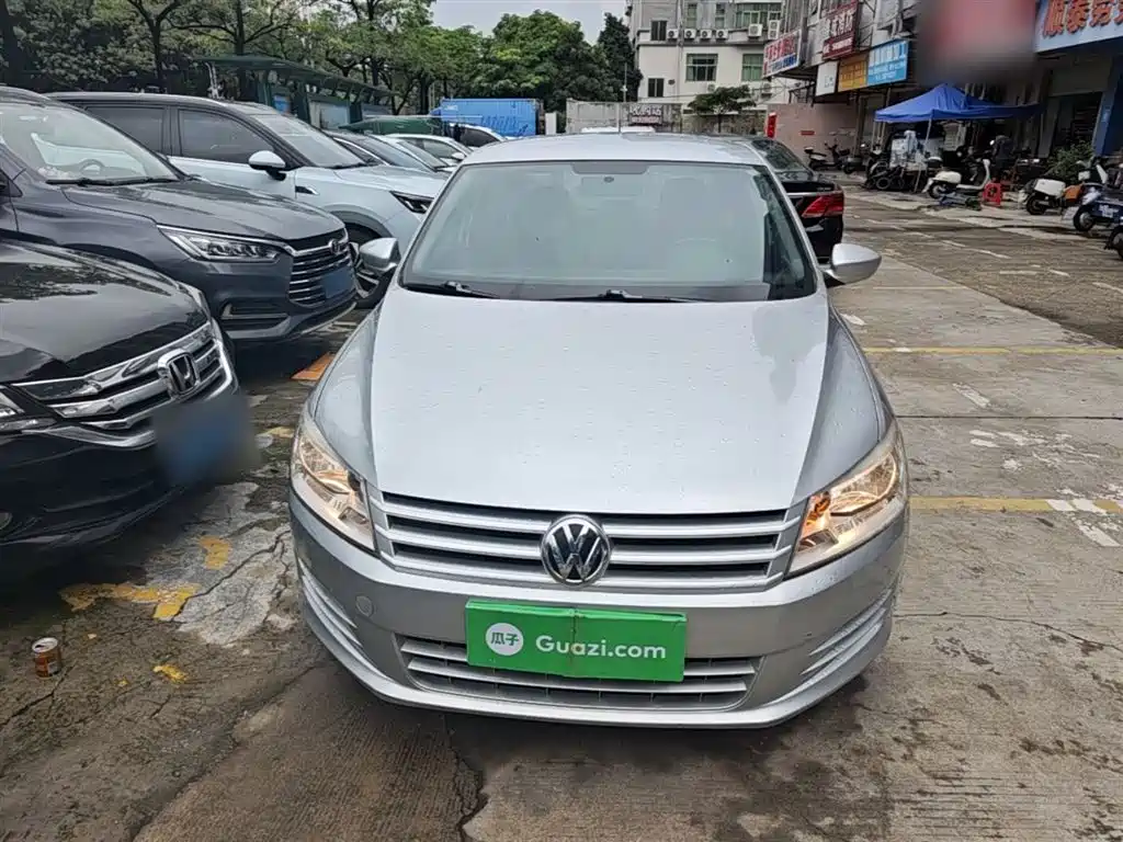Volkswagen Santana 2015 1.4L Manual Trend Edition фото 3
