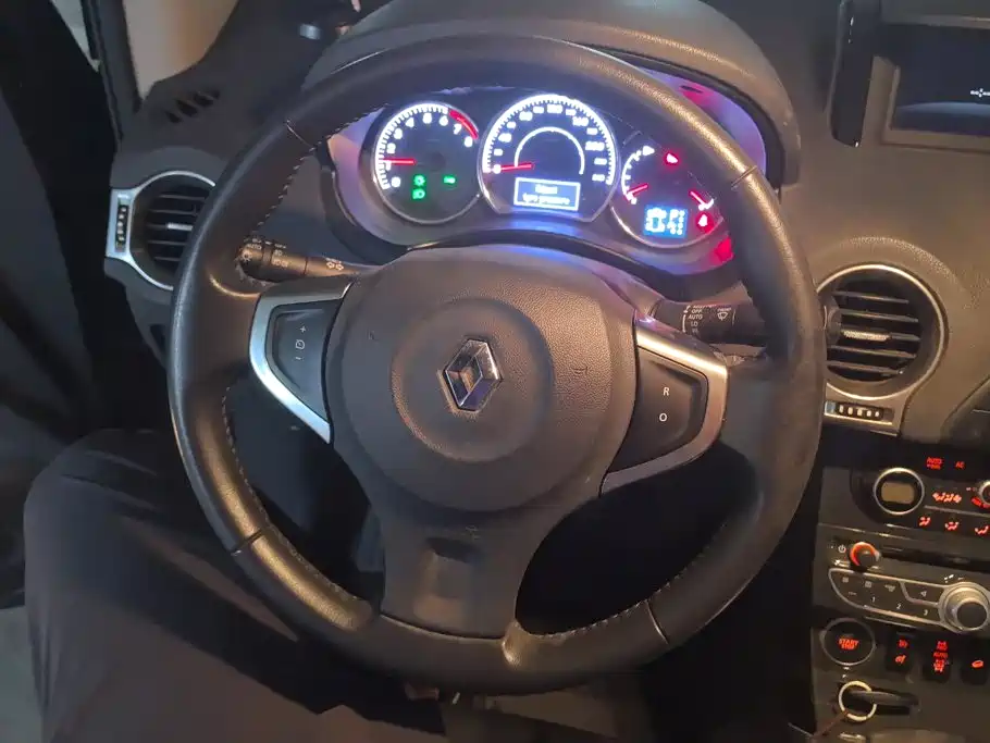 Фото 14 - Renault Koleos (Import)