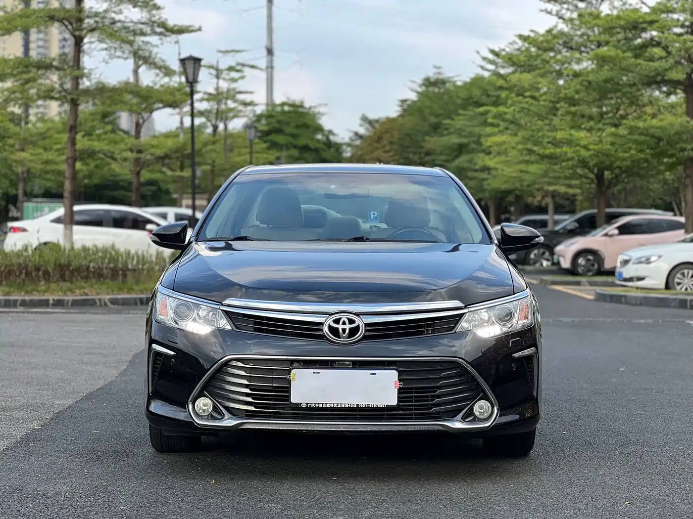 Toyota Camry 2016 2.0G 10th Anniversary Luxury Edition фото 2
