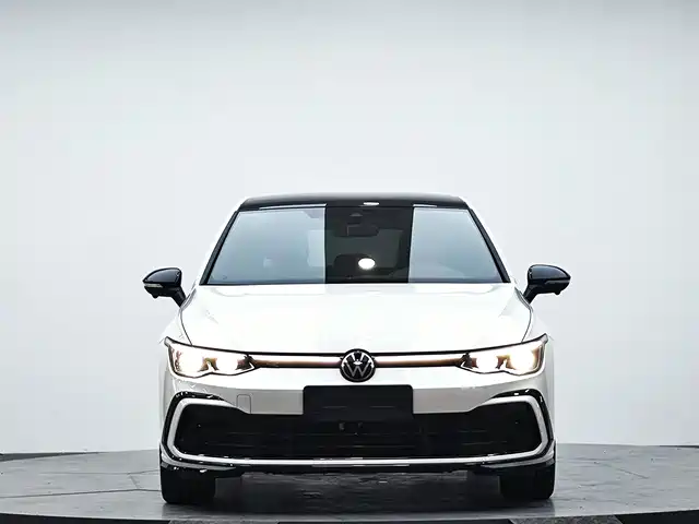 Volkswagen Golf 2021 280TSI DSG R-Line — фото 3