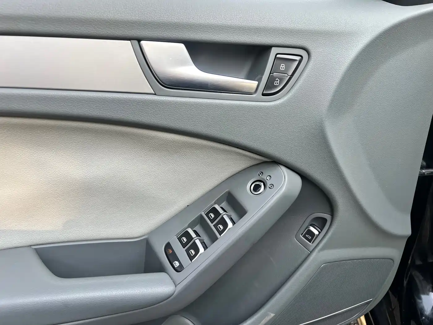 Audi A4L 2013 30 TFSI Automatic Comfort фото 19