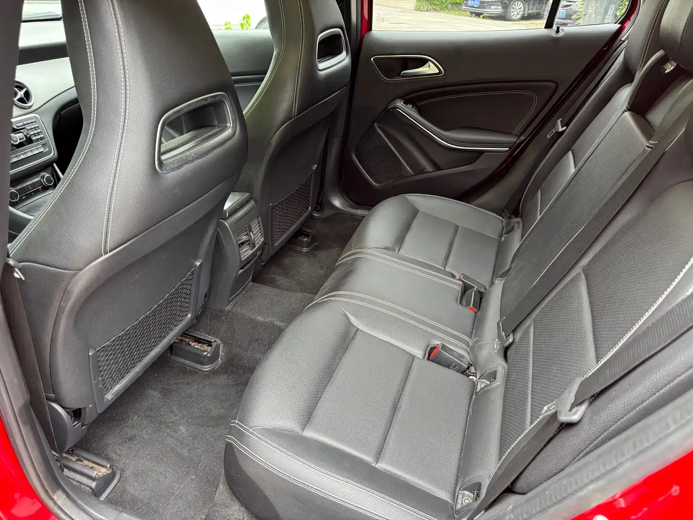 Mercedes-Benz GLA 2015 GLA 200 Dynamic фото 10