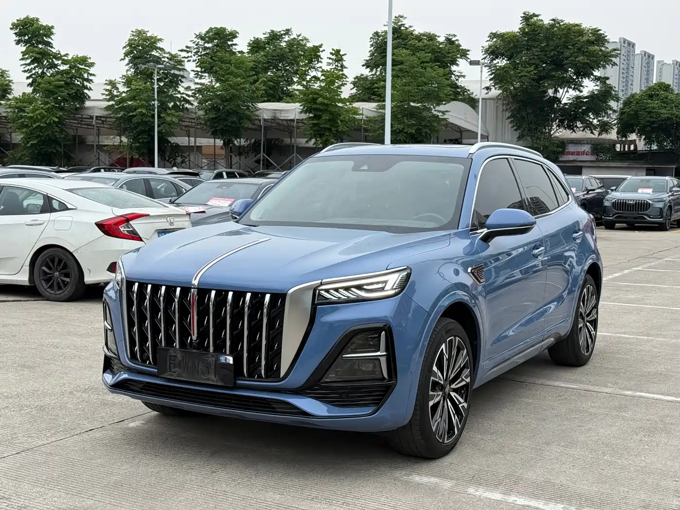 Hongqi HS5 2023 2.0T 4WD Flag Leader Pro