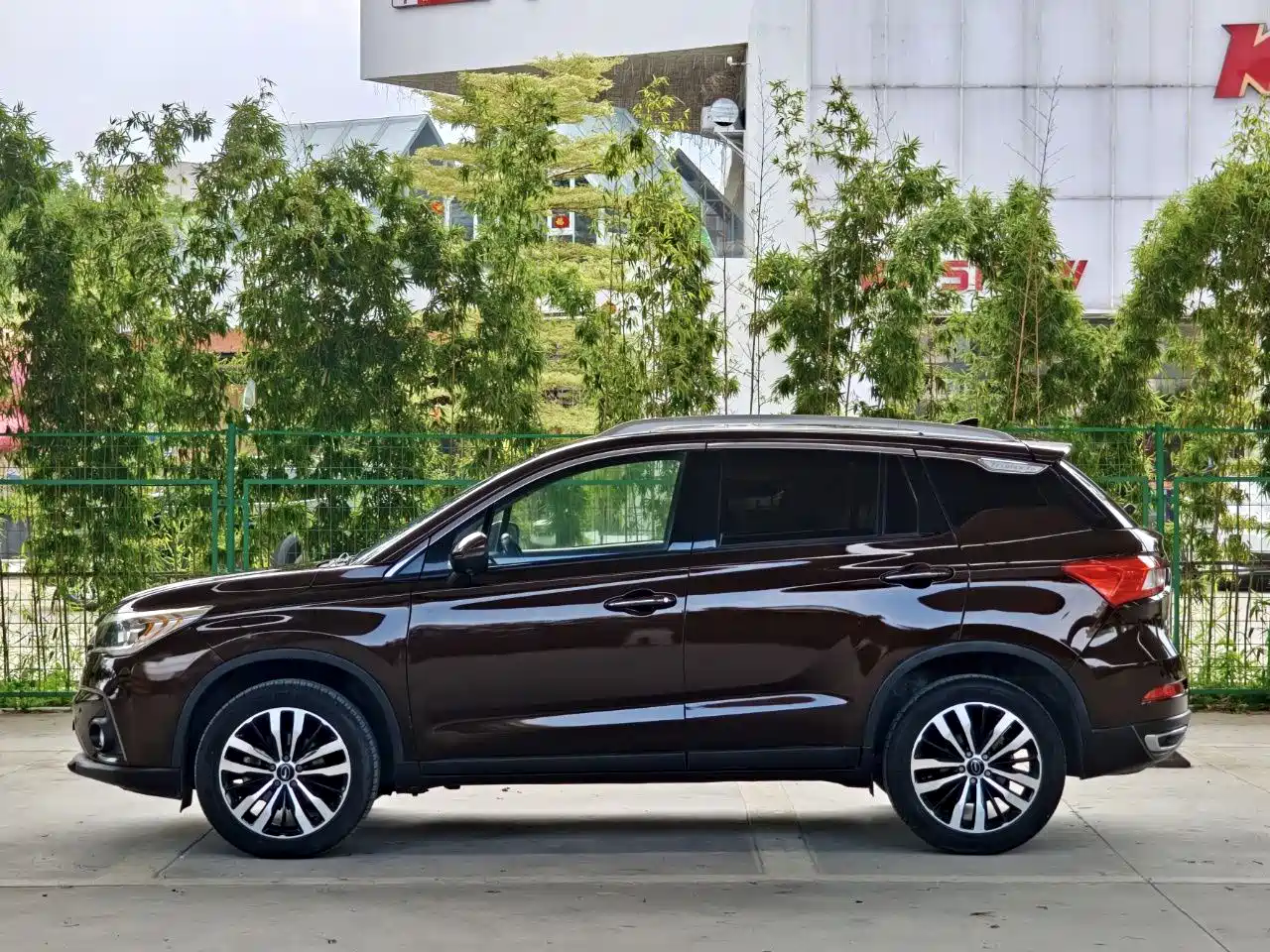 GAC Trumpchi Trumpchi GS4 2017 235T Automatic 2WD Luxury Smart Connected Edition фото 2