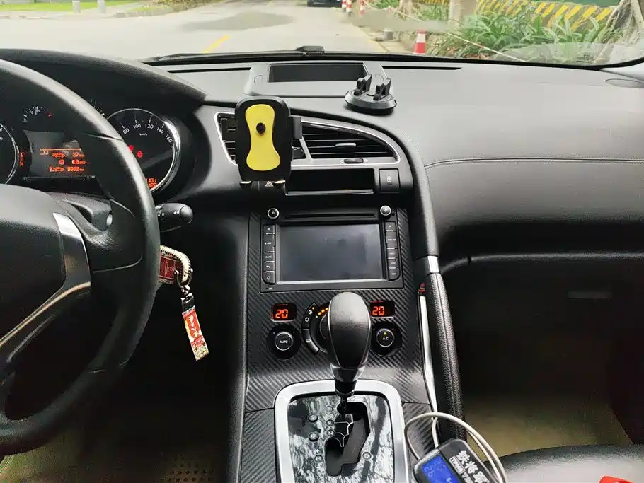 Peugeot 3008 2013 2.0L Automatic Trend Edition фото 13