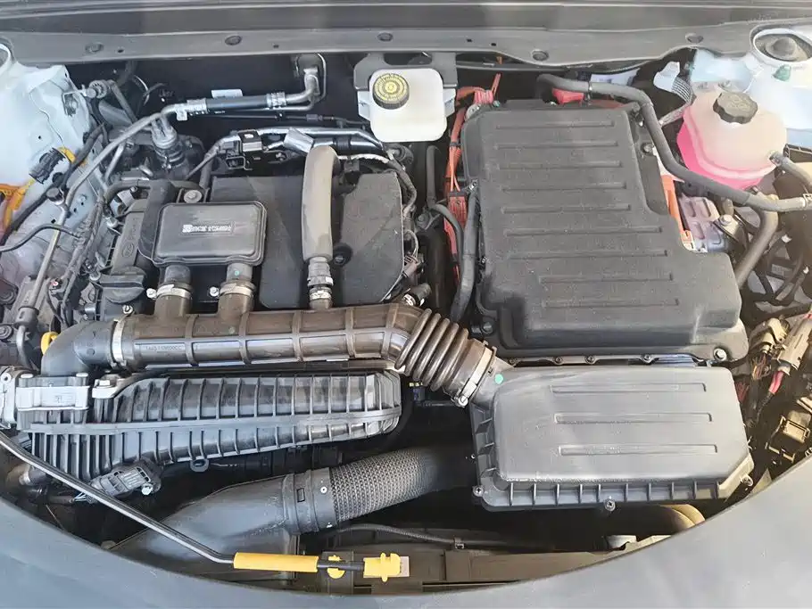 BYD Qin PLUS 2025 DM-i Smart Drive 55KM Leader фото 10
