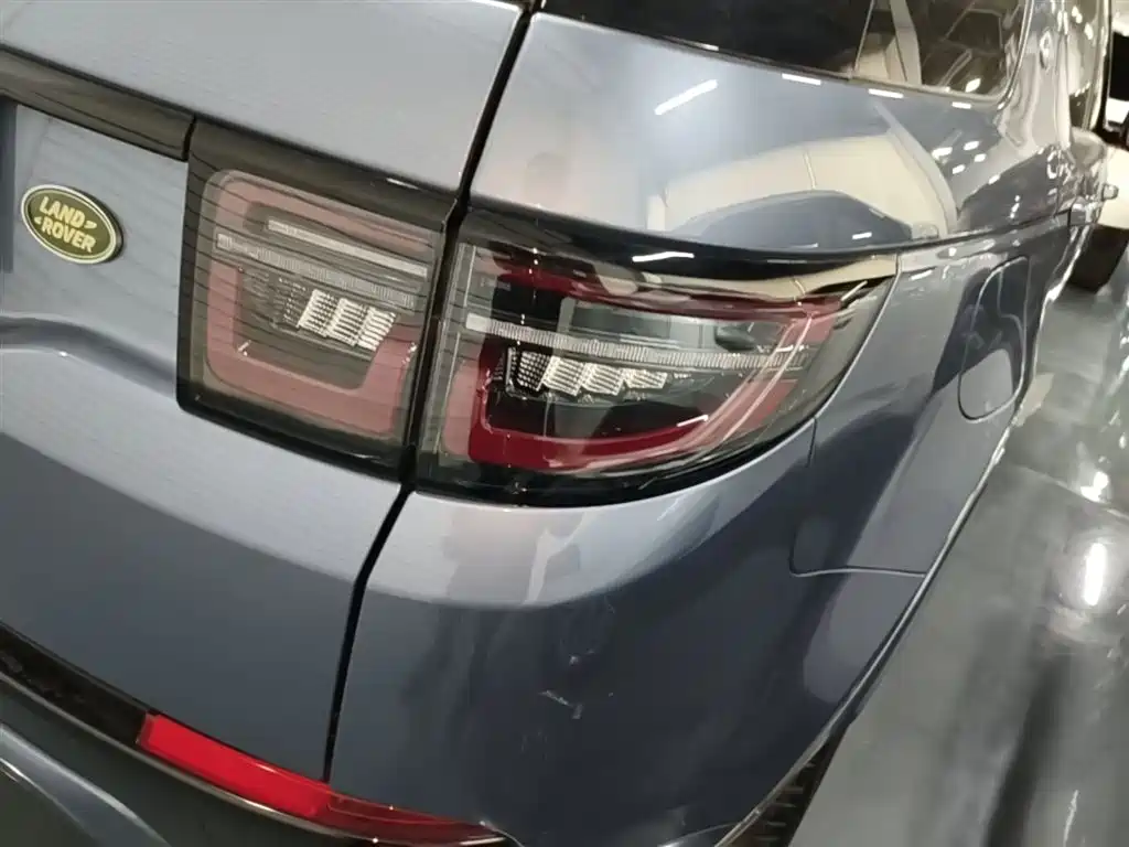 Land Rover Discovery Sport 2023 249PS R-Dynamic S Performance Version фото 8