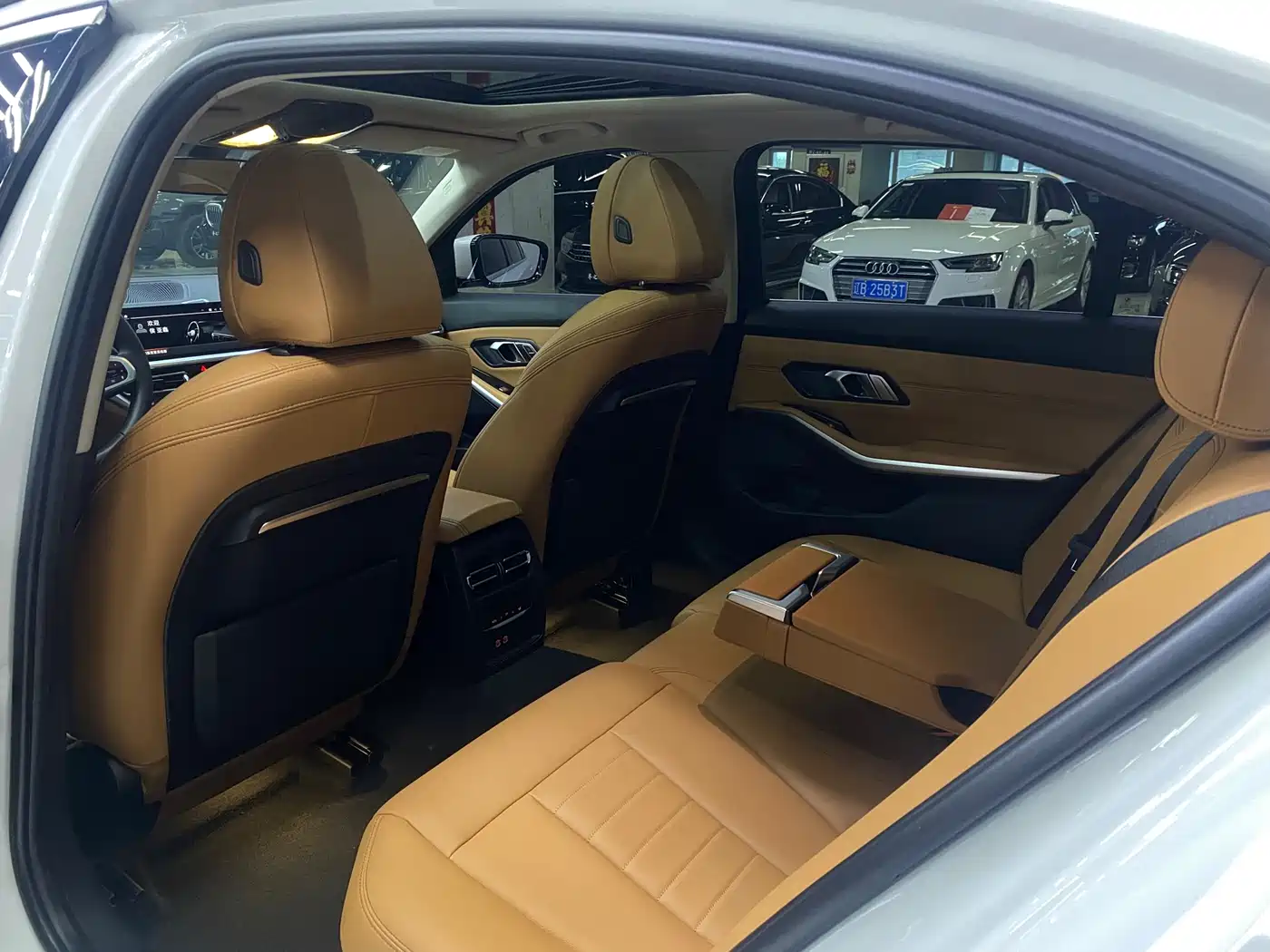 BMW 3 Series 2020 320Li M Sport Package фото 7