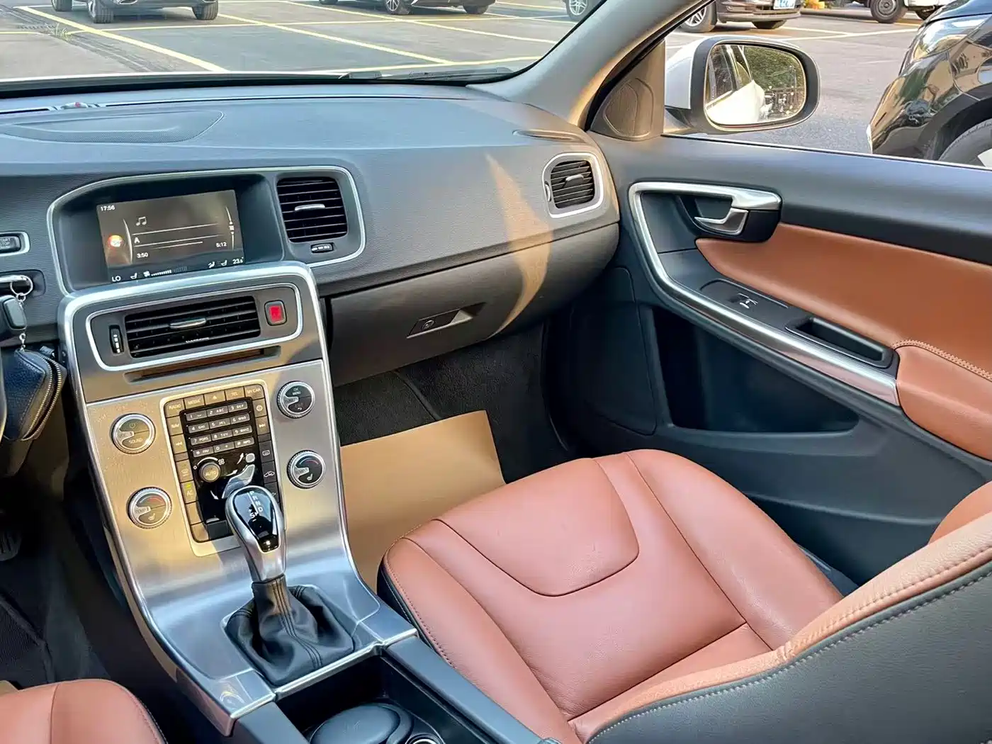 Фото 14 - Volvo S60