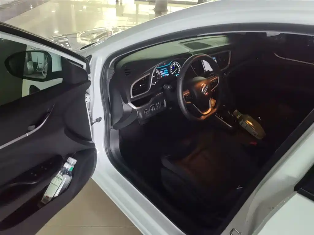 Buick Excelle 2021 Facelift Exemplar 1.5L Auto Elite фото 16