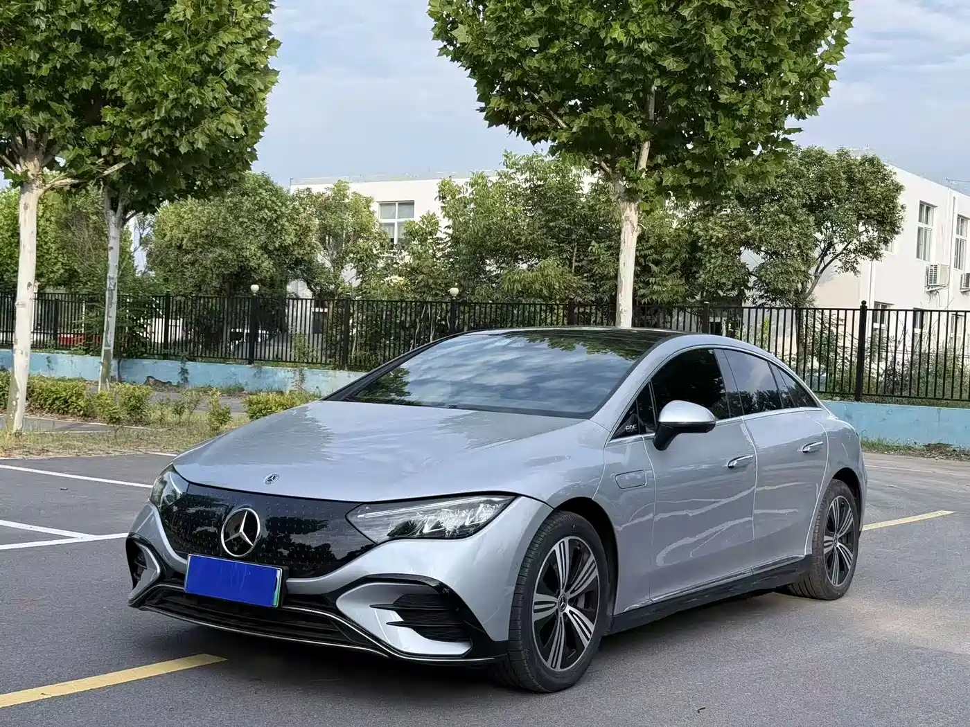 Mercedes-Benz EQE