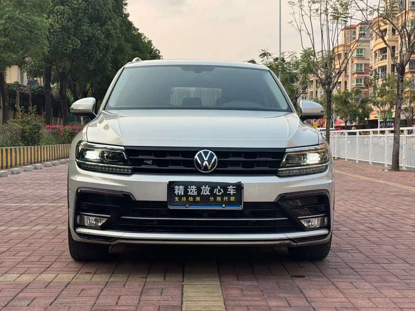 Volkswagen Tiguan L 2021 380TSI Automatic 4WD R-Line Premium 7-seater фото 2