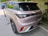 Photo 4 - BYD Dolphin