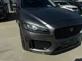 Фото 3 - Jaguar F-PACE