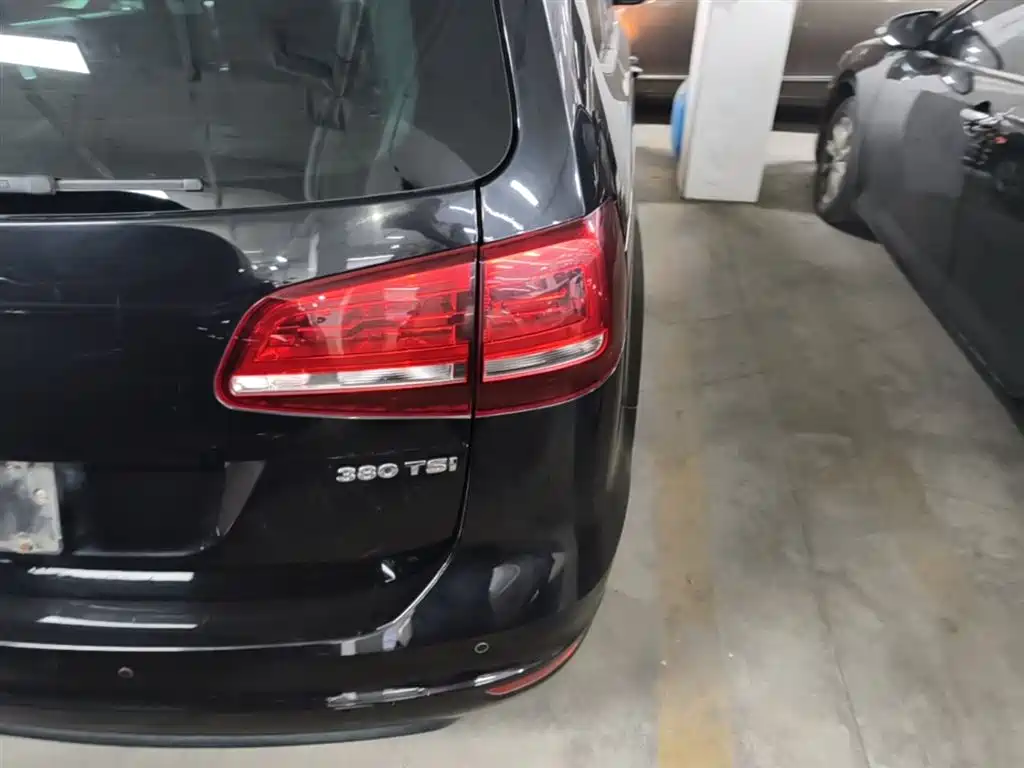 Volkswagen Sharan 2018 380TSI Comfort 7-Seater фото 8