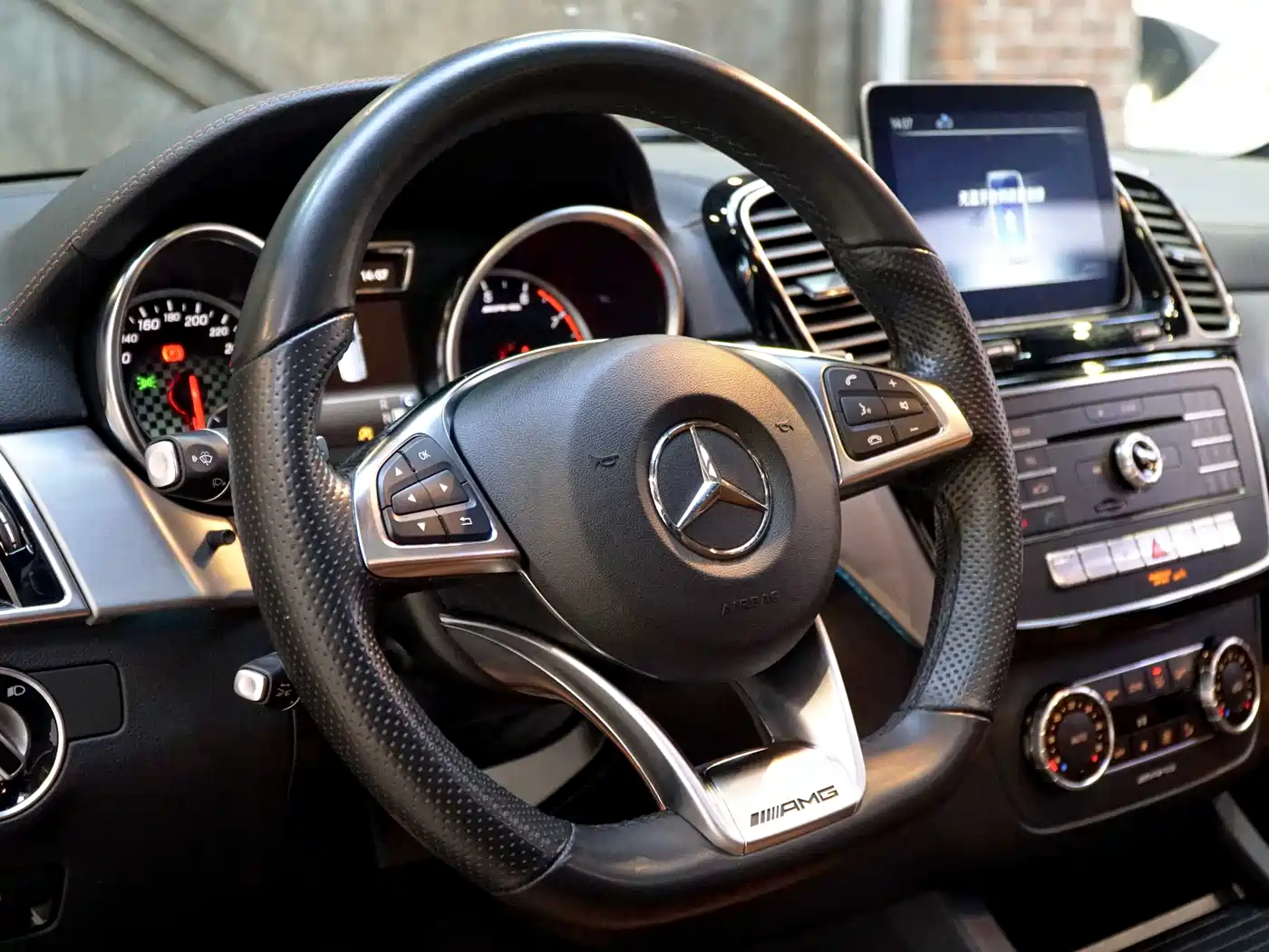 Mercedes-Benz GLE AMG 2017 AMG GLE 43 4MATIC фото 7