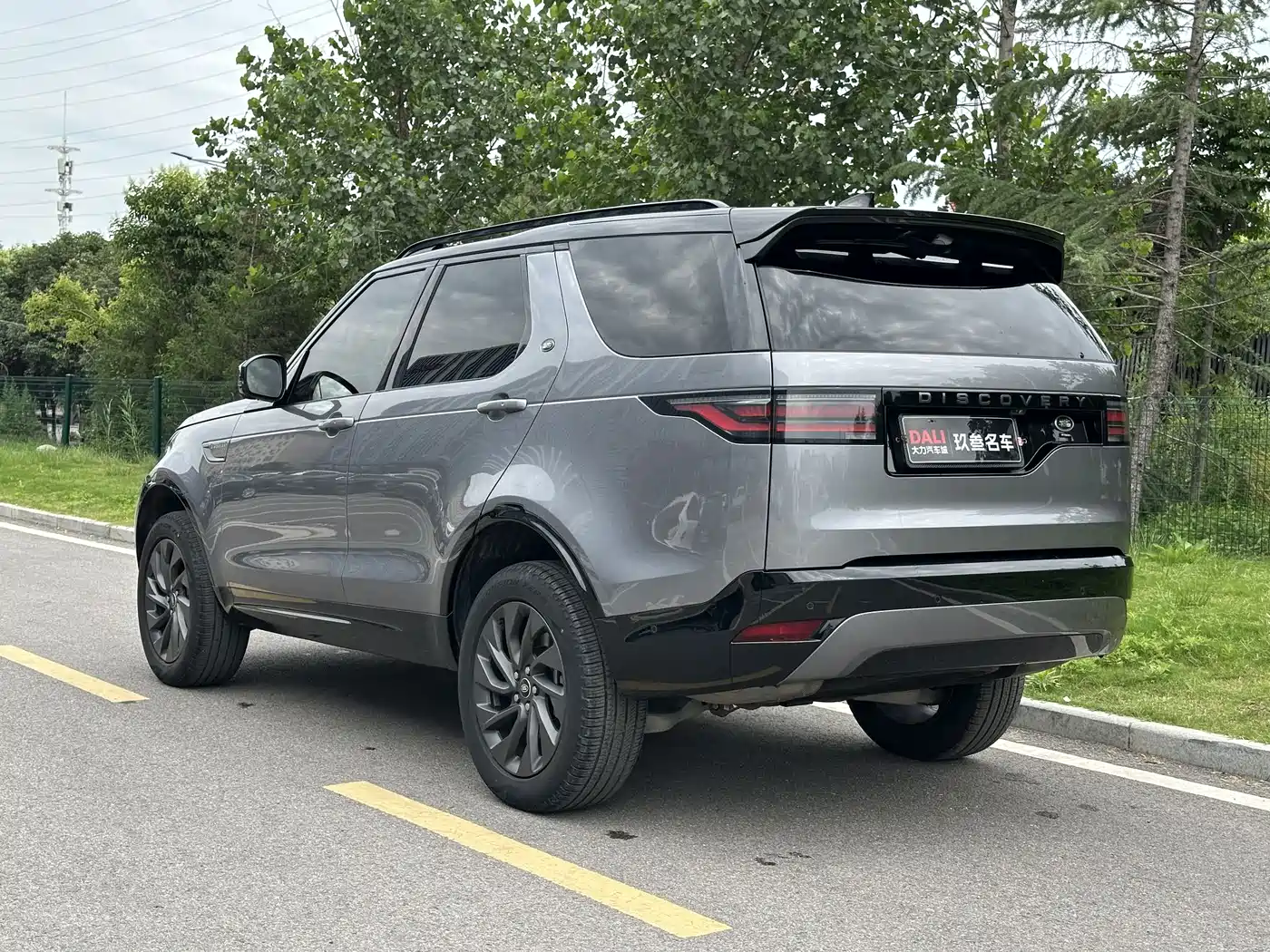 Land Rover Discovery 2023 360PS R-Dynamic SE фото 6
