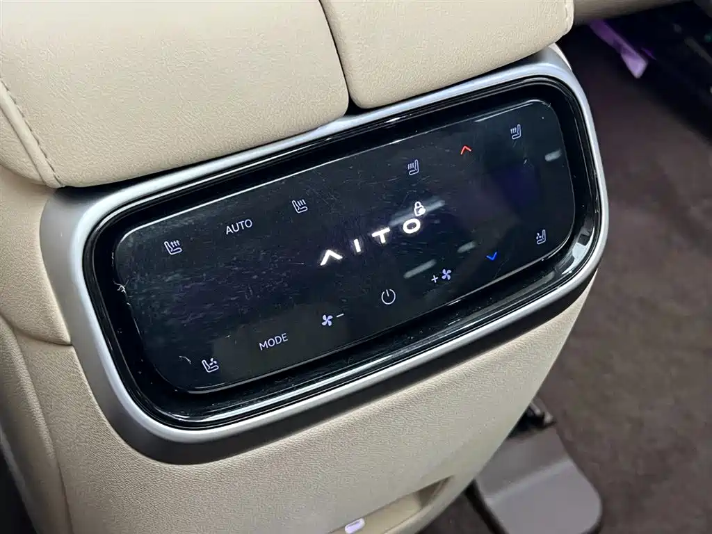 AITO Wenjie AITO M7 2024 1.5T RWD Plus 6-Seater фото 28