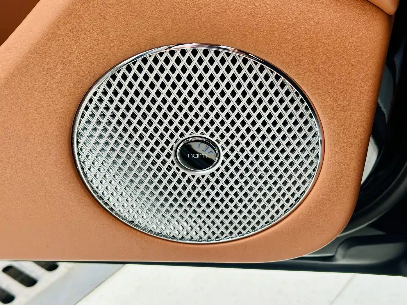 Фото 12 - Bentley Flying Spur