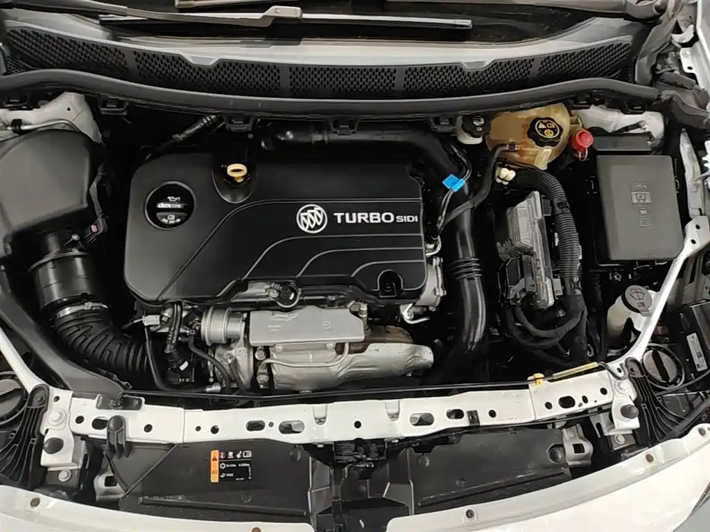 Buick Verano 2018 Hatchback GS 20T Dual Clutch Leading фото 20