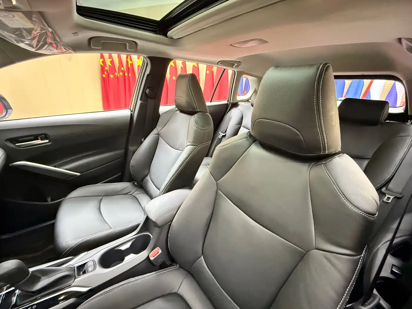 Toyota Corolla Cross 2022 2.0L Premium Edition фото 9