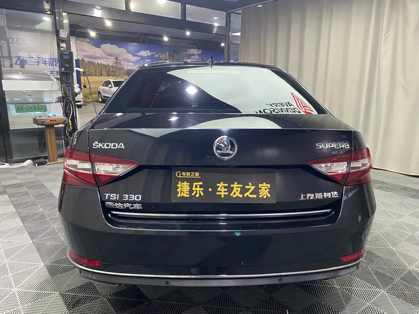 Škoda Superb 2018 TSI330 DSG Luxury Edition China V фото 6